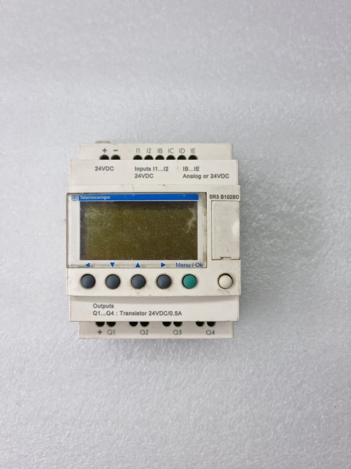 Telemecanique Schneider SR3 B102BD Zelio Logic Smart Relay 24VDC PLC LogicModule